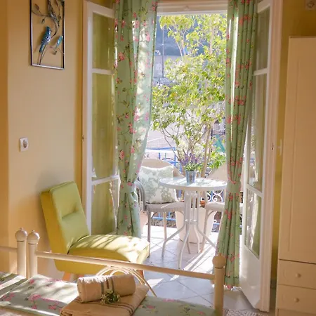 דירה Reginas & Apartments- Fiscardo View *
